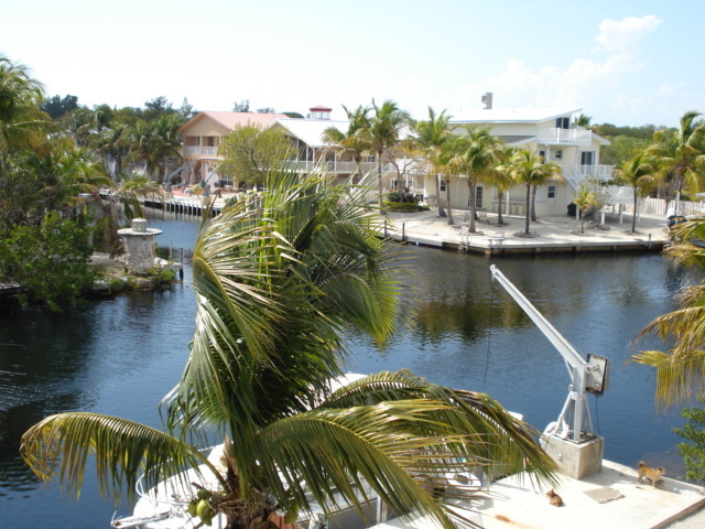 619 La Paloma Road Key Largo, FL 33037 - Photo 3 of 18 view from back porch -alt view