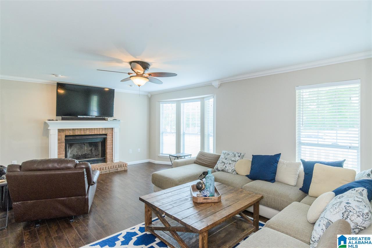 137 Twin Lakes Road Trussville, AL 35173 - Photo 6 of 35