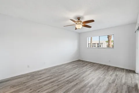 $153,900 | 4725 Lucerne Lakes Boulevard East, Unit 114, Lake Worth, FL 33467