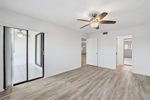 $153,900 | 4725 Lucerne Lakes Boulevard East, Unit 114, Lake Worth, FL 33467
