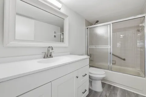$153,900 | 4725 Lucerne Lakes Boulevard East, Unit 114, Lake Worth, FL 33467