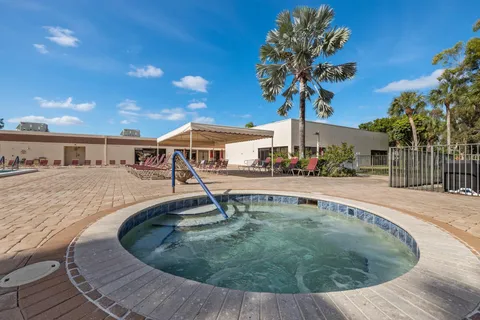 $153,900 | 4725 Lucerne Lakes Boulevard East, Unit 114, Lake Worth, FL 33467