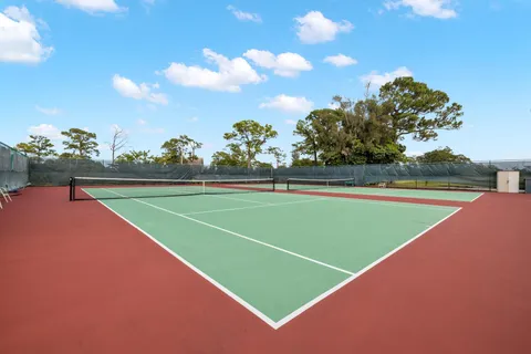 $153,900 | 4725 Lucerne Lakes Boulevard East, Unit 114, Lake Worth, FL 33467