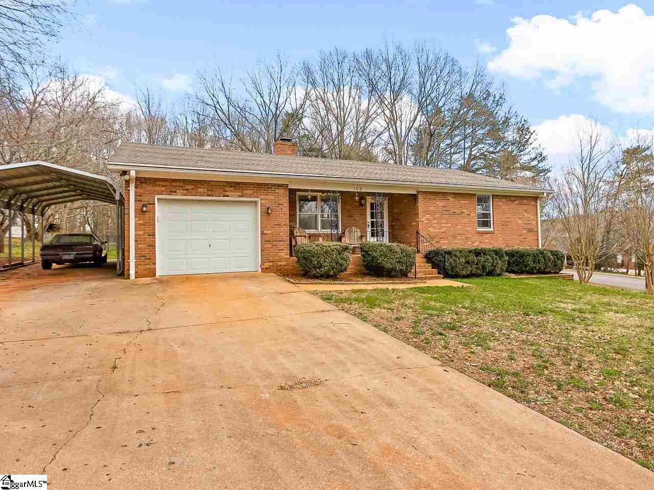 109 Hickory Hollow Road Inman, SC 29349 - Photo 2 of 25