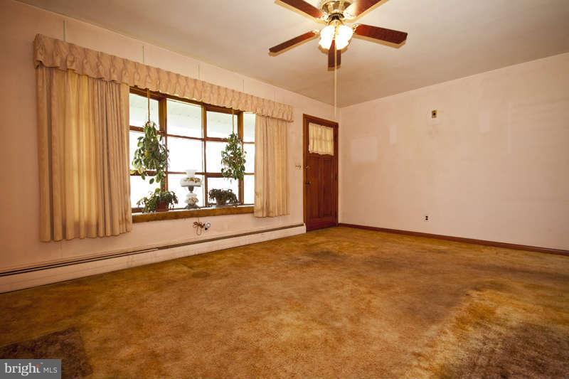 4329 Holbrook Road Randallstown, MD 21133 - Photo 16 of 28 Living Room