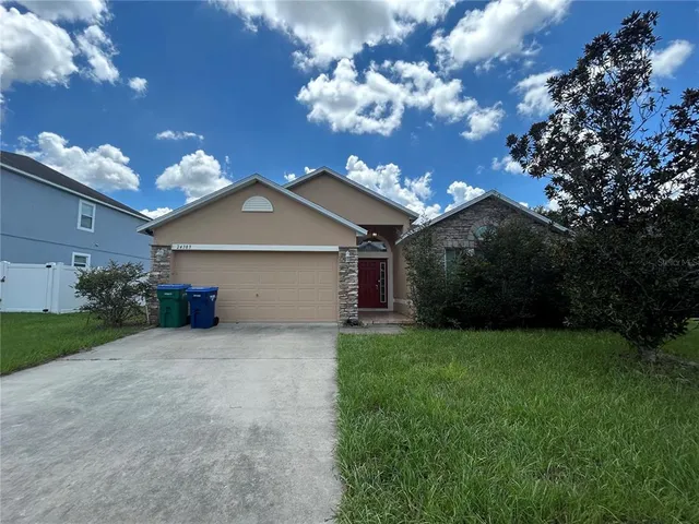 $2,500 | 24383 Southwest 8th Place, Newberry, FL 32669