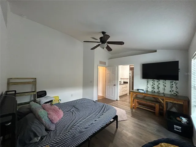 $2,500 | 24383 Southwest 8th Place, Newberry, FL 32669