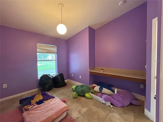 $2,500 | 24383 Southwest 8th Place, Newberry, FL 32669