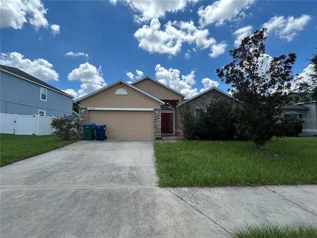 $2,500 | 24383 Southwest 8th Place, Newberry, FL 32669