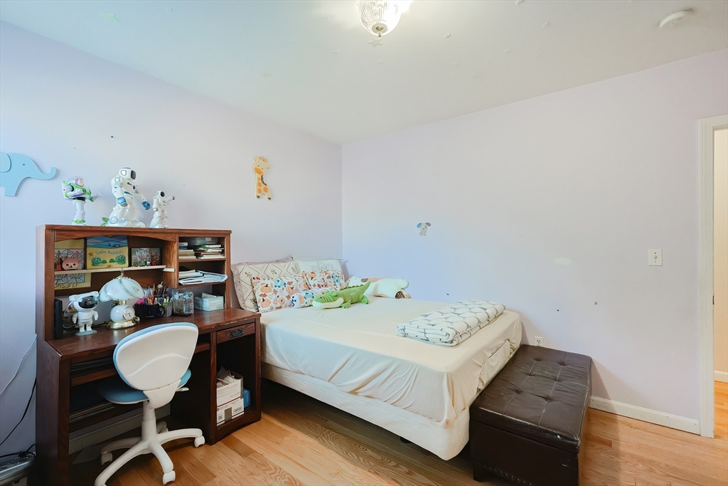 1046 Queen Anne Road Harwich, MA 02645 - Photo 12 of 42 Gallery Image 12