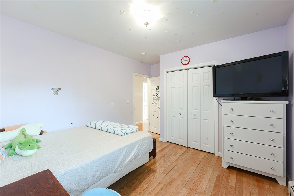 1046 Queen Anne Road Harwich, MA 02645 - Photo 13 of 42 Gallery Image 13