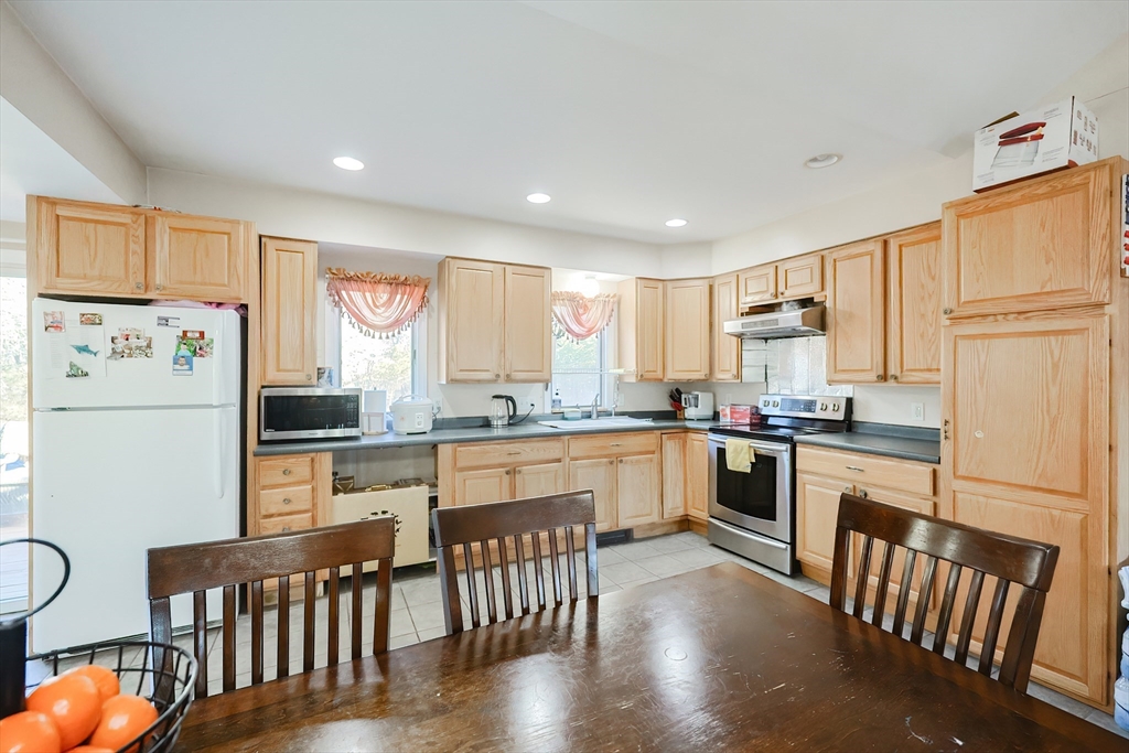 1046 Queen Anne Road Harwich, MA 02645 - Photo 21 of 42 Gallery Image 21