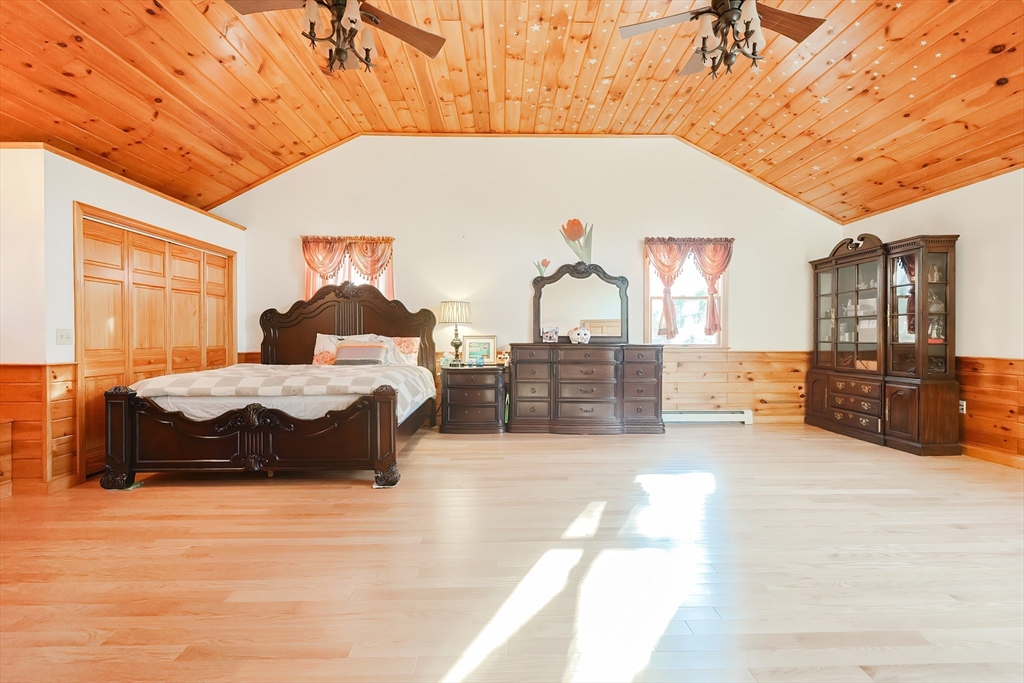 1046 Queen Anne Road Harwich, MA 02645 - Photo 10 of 42 Gallery Image 10
