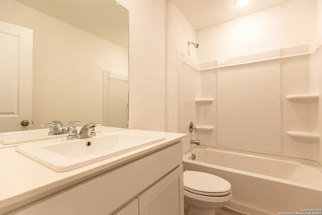 $1,800 | 12164 La Cuchilla, San Antonio, TX 78245