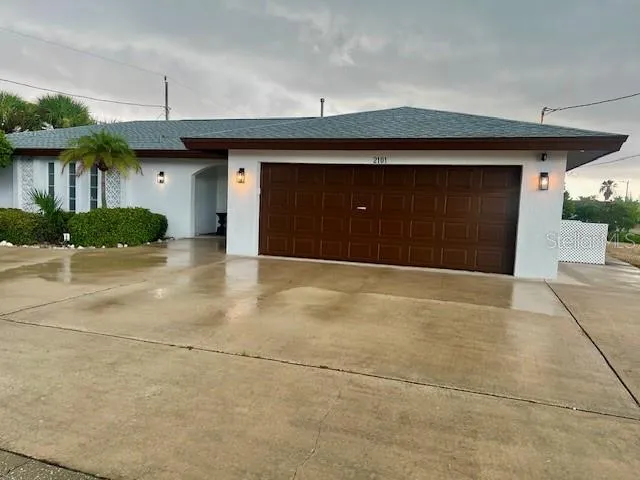 $4,500 | 2101 Gulf Boulevard, Belleair Beach, FL 33786