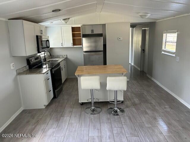 13757 Lanier Road, Unit 13761 Jacksonville, FL 32226 - Photo 2 of 14 2 Kitchen