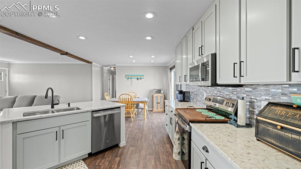 810 Awesome View Yoder, CO 80864 - Photo 9 of 43