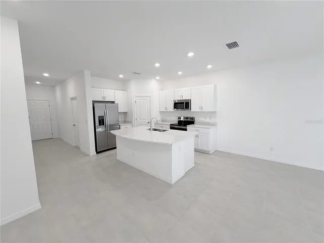 $2,150 | 3063 Novara Lane, Bradenton, FL 34211