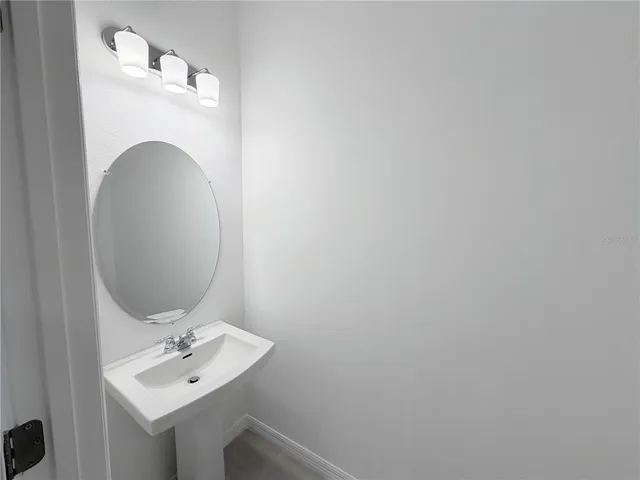 $2,150 | 3063 Novara Lane, Bradenton, FL 34211