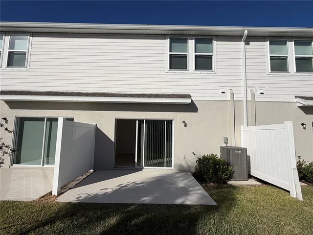 $2,150 | 3063 Novara Lane, Bradenton, FL 34211
