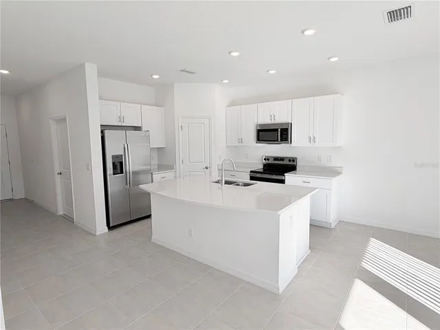 $2,150 | 3063 Novara Lane, Bradenton, FL 34211