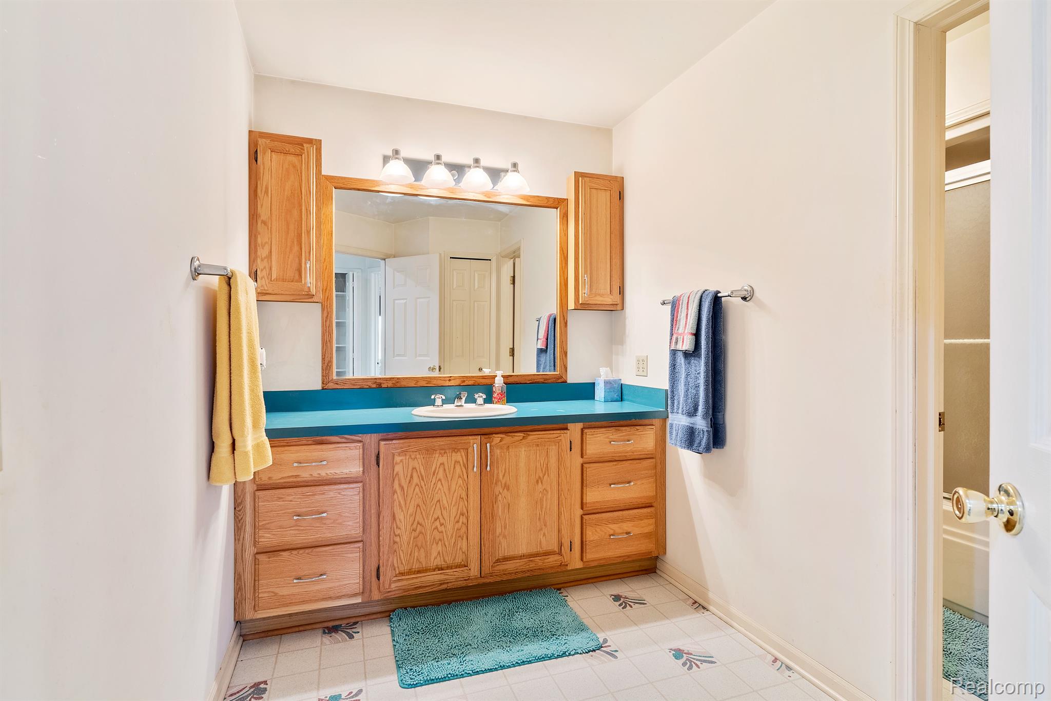 6310 Farrand Road Clio, MI 48420 - Photo 31 of 54 Full upstairs bathroom, room for more!