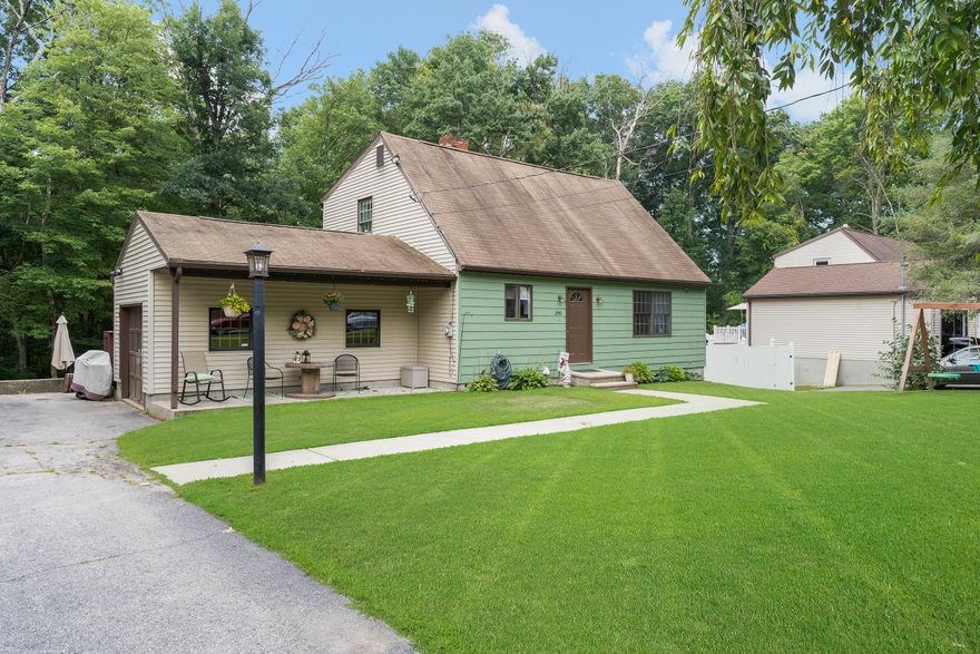 390 Hill Road Burrillville, RI 02859 - Photo 2 of 30