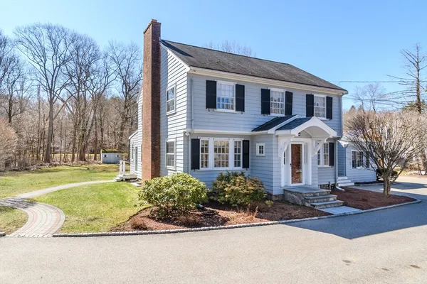 $1,499,000 | 786 Boston Post Road, Weston, MA 02493