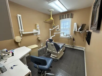 $1,499,000 | 786 Boston Post Road, Weston, MA 02493