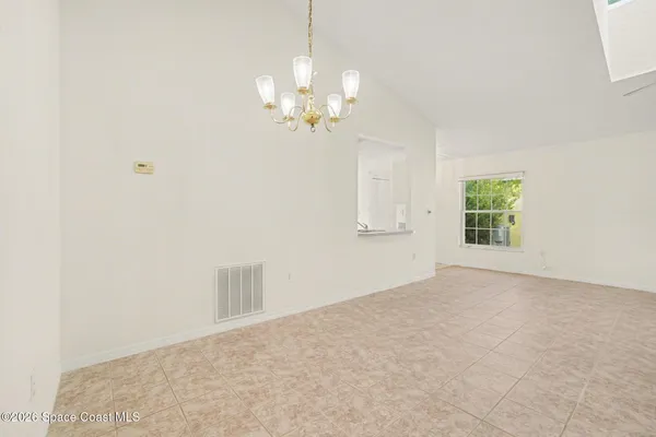 a view of empty room with window