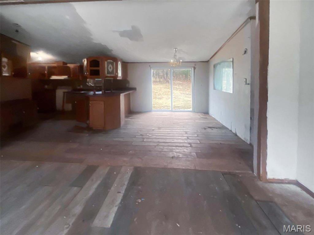 401 Hill Side Road De Soto, MO 63020 - Photo 6 of 14