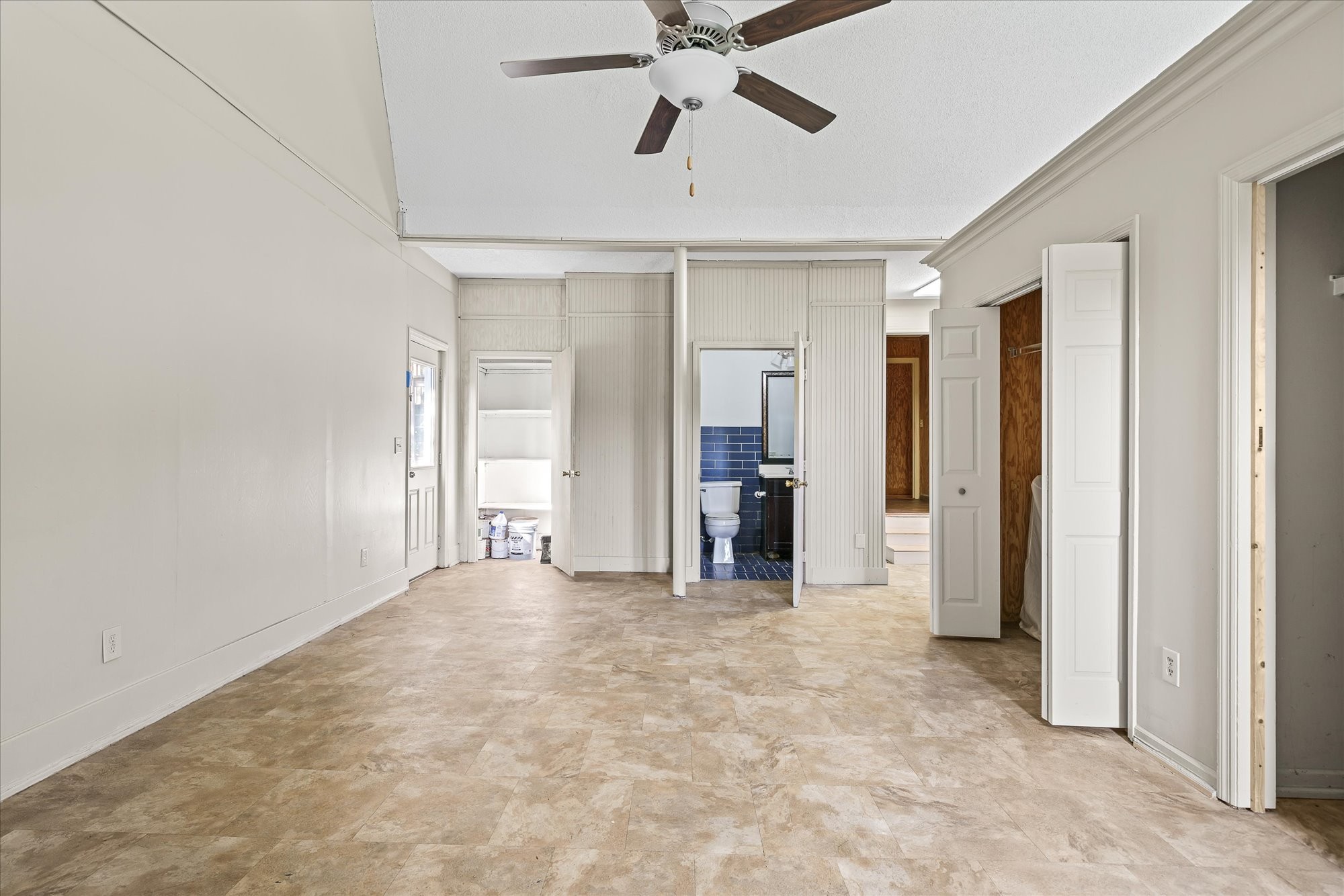 3916 Indian Mound Road Sparta, TN 38583 - Photo 24 of 48 a view of empty room with ceiling fan