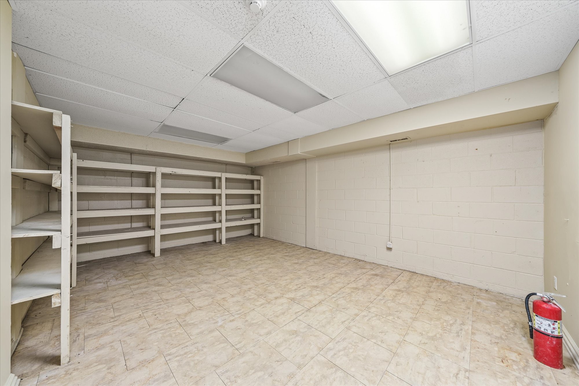 3916 Indian Mound Road Sparta, TN 38583 - Photo 36 of 48 a view of an empty room with cabinet and a window