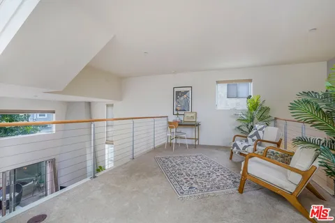 $1,395,000 | 1254 24th Street, Unit 4, Santa Monica, CA 90404