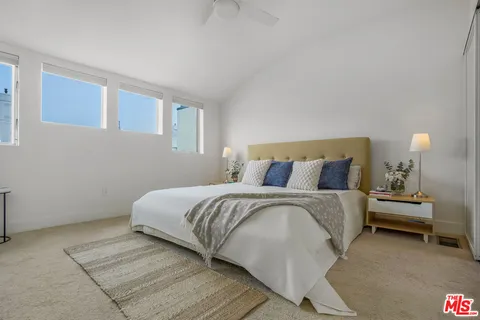 $1,395,000 | 1254 24th Street, Unit 4, Santa Monica, CA 90404