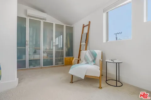 $1,395,000 | 1254 24th Street, Unit 4, Santa Monica, CA 90404