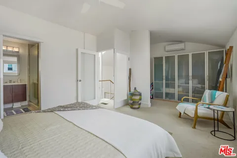 $1,395,000 | 1254 24th Street, Unit 4, Santa Monica, CA 90404
