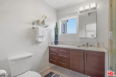 $1,395,000 | 1254 24th Street, Unit 4, Santa Monica, CA 90404
