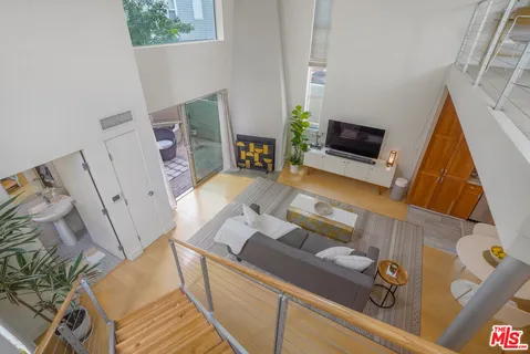 $1,395,000 | 1254 24th Street, Unit 4, Santa Monica, CA 90404