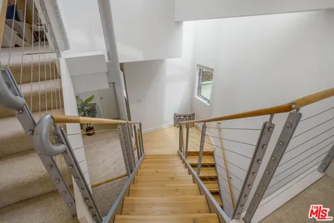 $1,395,000 | 1254 24th Street, Unit 4, Santa Monica, CA 90404