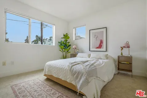 $1,395,000 | 1254 24th Street, Unit 4, Santa Monica, CA 90404