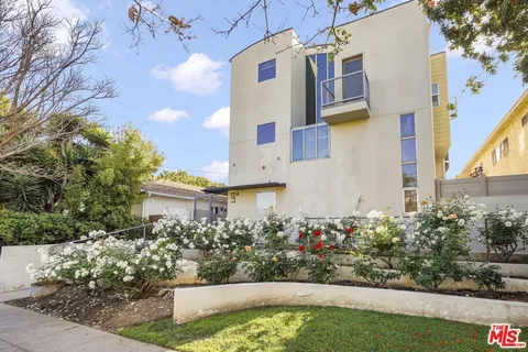 $1,395,000 | 1254 24th Street, Unit 4, Santa Monica, CA 90404