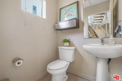 $1,395,000 | 1254 24th Street, Unit 4, Santa Monica, CA 90404