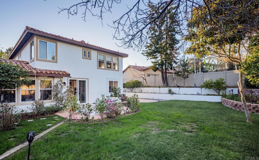 8092 Paseo Arrayan Carlsbad, CA 92009 - Photo 29 of 43 Exterior Back