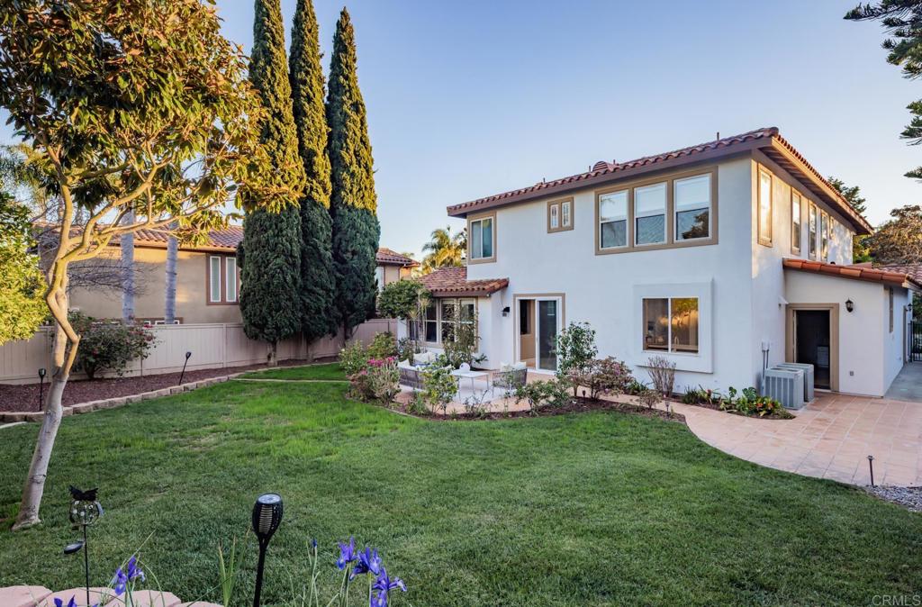 8092 Paseo Arrayan Carlsbad, CA 92009 - Photo 31 of 43 Exterior Back