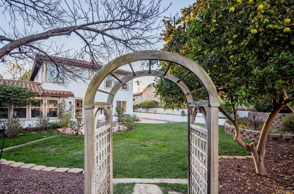 8092 Paseo Arrayan Carlsbad, CA 92009 - Photo 32 of 43 Exterior Back