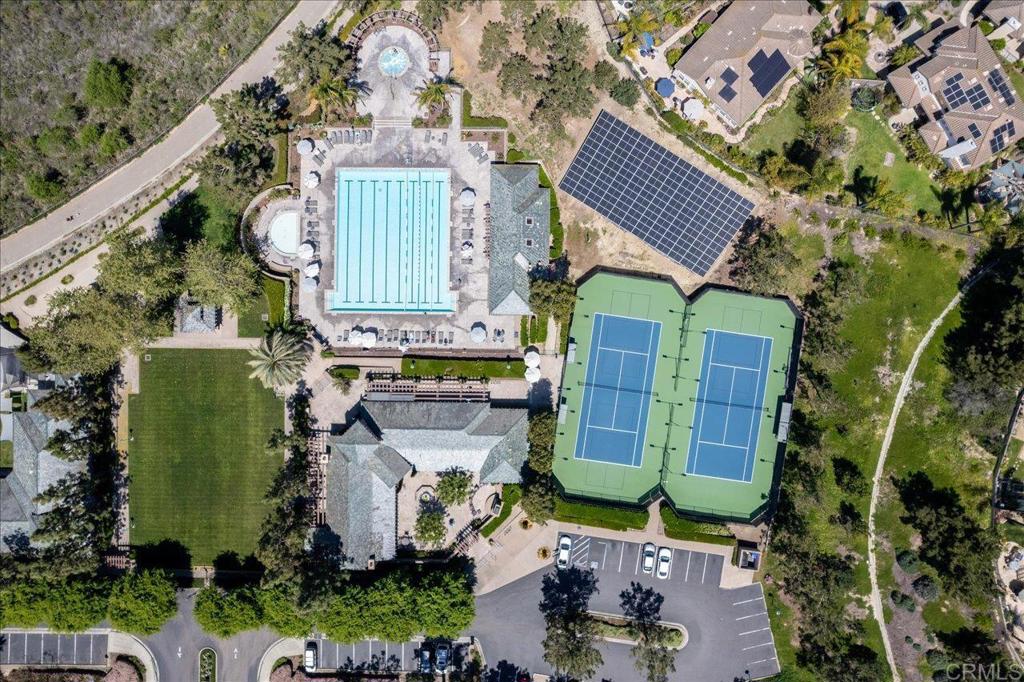 8092 Paseo Arrayan Carlsbad, CA 92009 - Photo 34 of 43 Community Pool