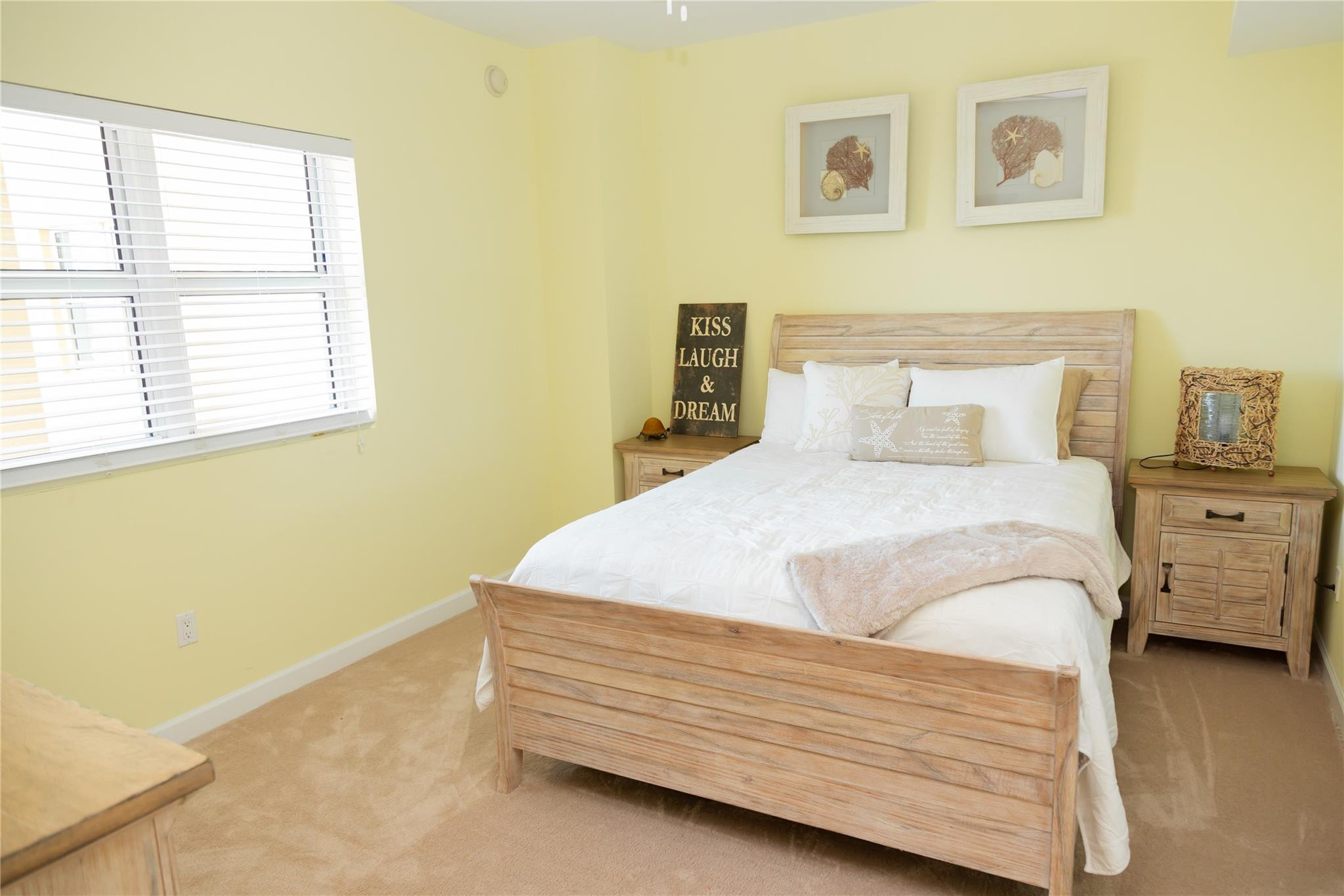 2640 Lake Shore Drive, Unit 1410 Riviera Beach, FL 33404 - Photo 14 of 26 Photo 14