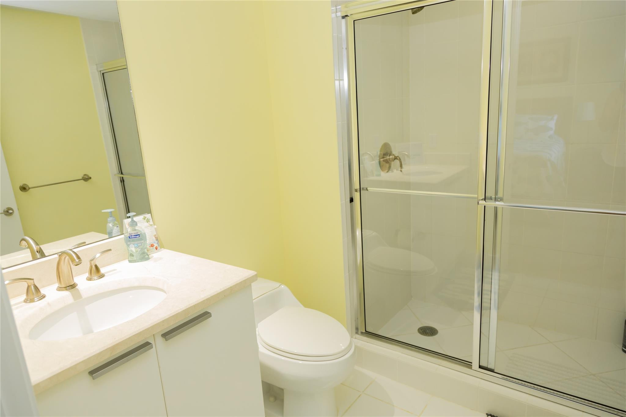 2640 Lake Shore Drive, Unit 1410 Riviera Beach, FL 33404 - Photo 17 of 26 Photo 17