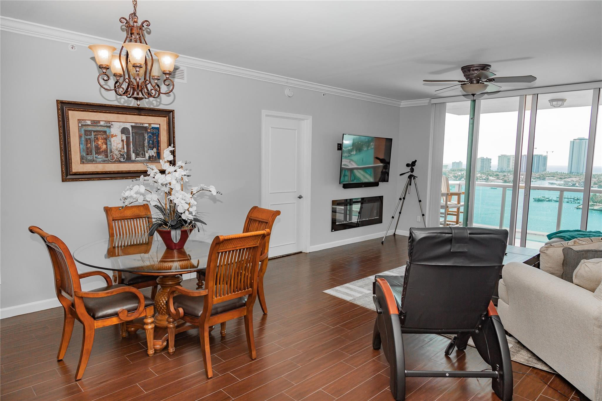 2640 Lake Shore Drive, Unit 1410 Riviera Beach, FL 33404 - Photo 4 of 26 Photo 4